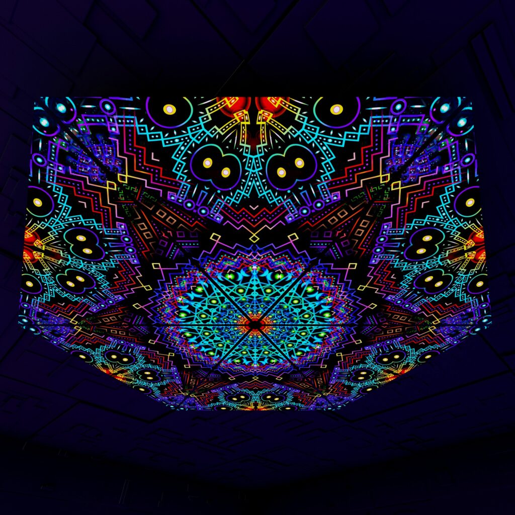 Katedra Triangle – TR01 – Psychedelic UV-Reactive Triangles Set – Psychedelic Party Decoration