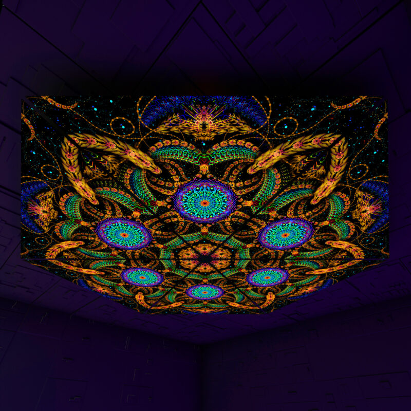 Cosmic Snakes Triangle – TR02 – Psychedelic UV-Reactive Triangles Set – Psychedelic Party Decoration - Image 2