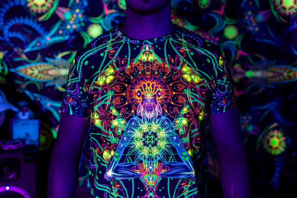 Clothes for Reincarnation Original, UV Active Psychedelic T-Shirt