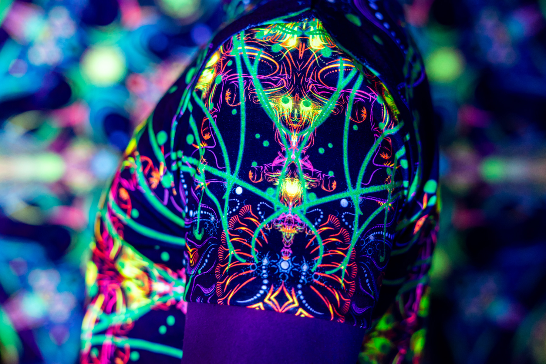Clothes for Reincarnation Original, UV Active Psychedelic T-Shirt - Image 6