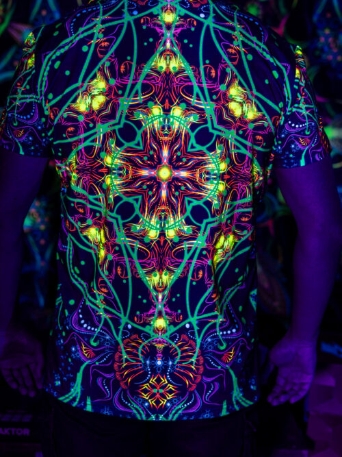 Clothes for Reincarnation Original, UV Active Psychedelic T-Shirt - Image 5