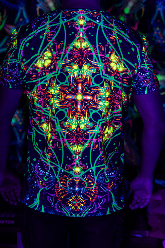 Clothes for Reincarnation Original, UV Active Psychedelic T-Shirt