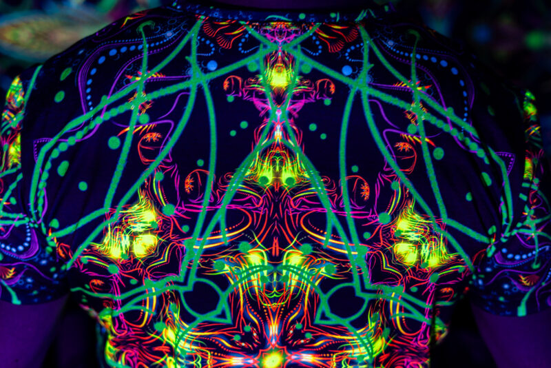 Clothes for Reincarnation Original, UV Active Psychedelic T-Shirt - Image 4