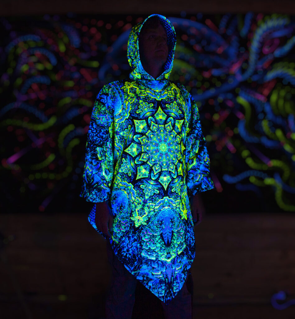 Psychedelic Rave Outfit Quantum Green, UV Festival Clothing, Full Print Poncho