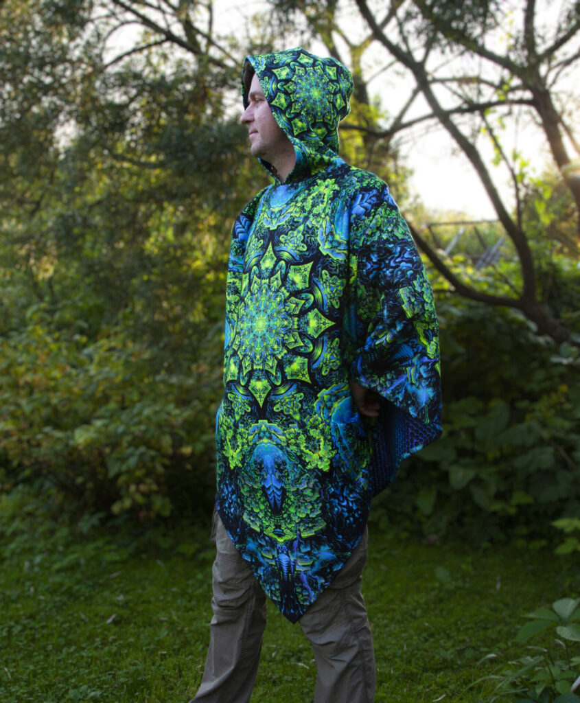 Psychedelic Rave Outfit Quantum Green, UV Festival Clothing, Full Print Poncho